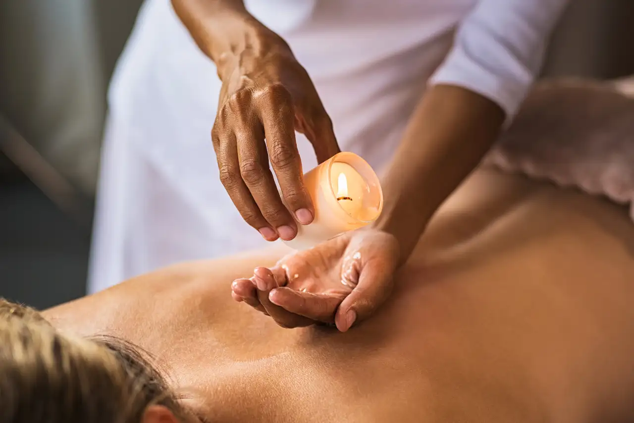 Massagem com velas e aromaterapia no espaço Ma_tri_oska em Rio Maior